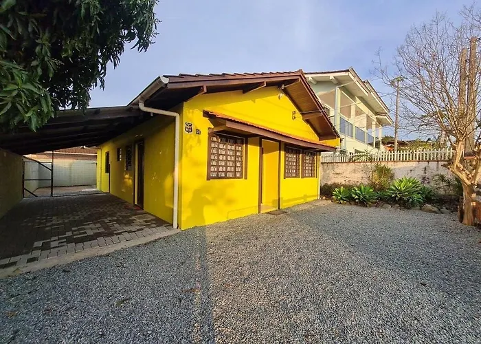 Rcm Vilas - Yellow House